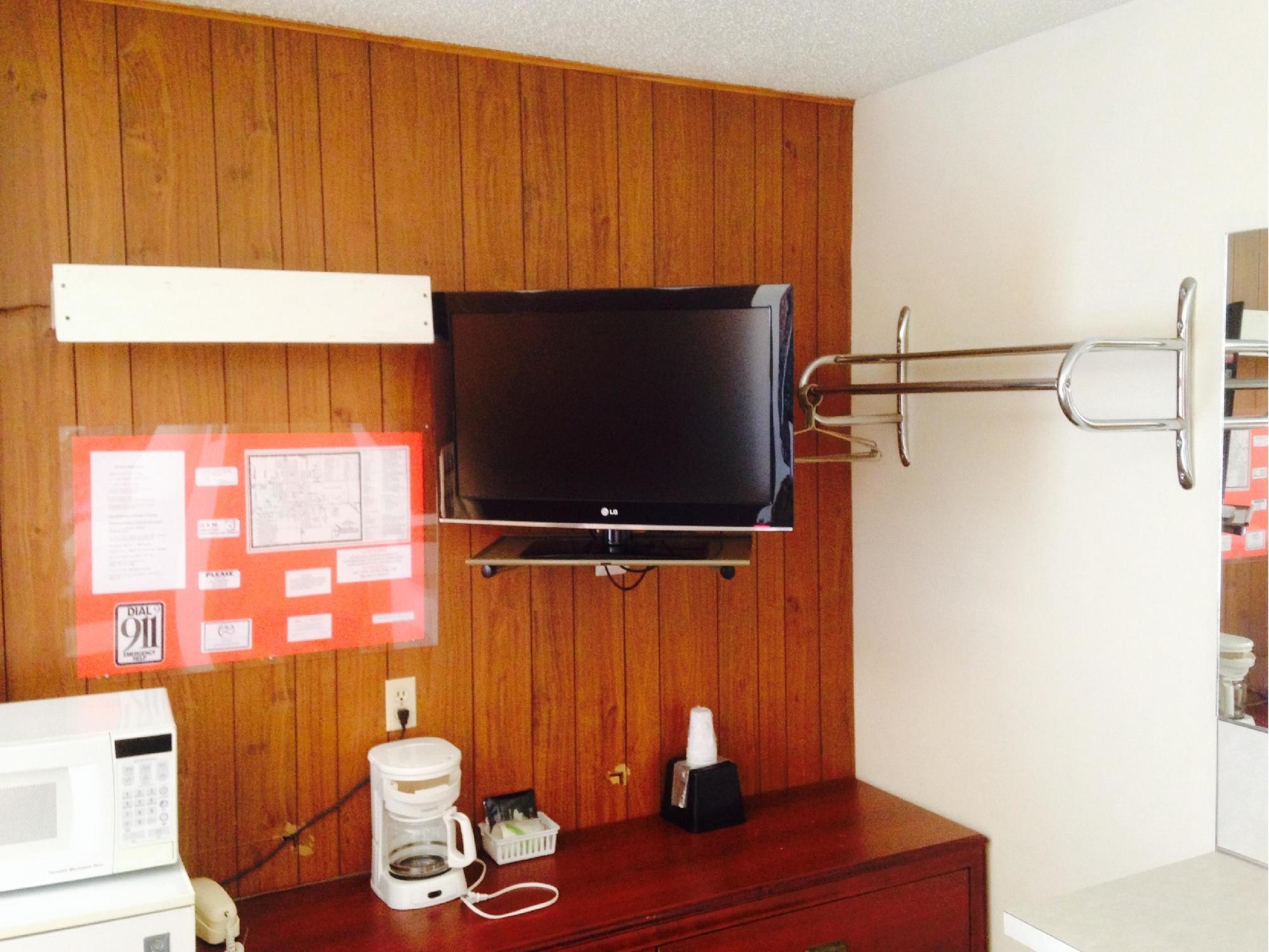 Big 12 Motel Broken Bow Экстерьер фото